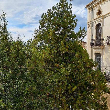 Hotel De La Villa Руб'єлос-де-Мора Екстер'єр фото